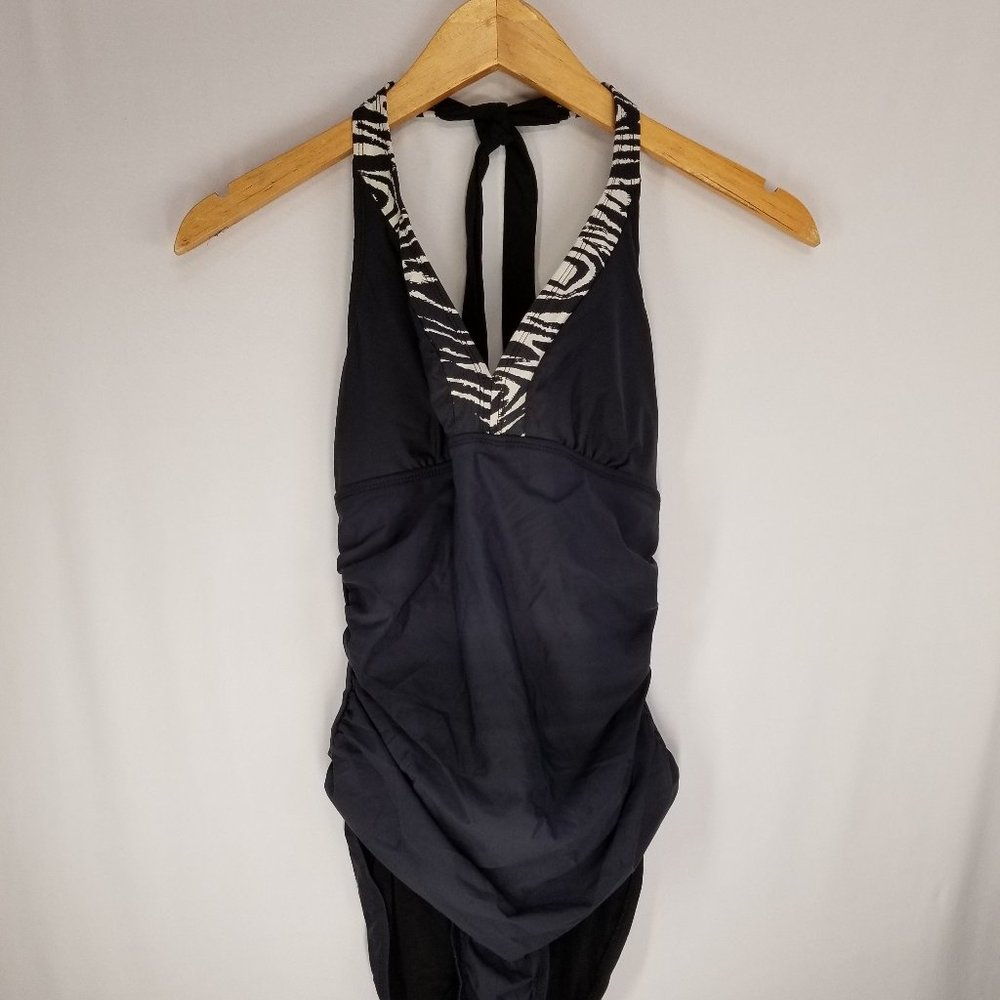 ASSETS BY SPANX ONE PIECE BATHING SWIMSUIT